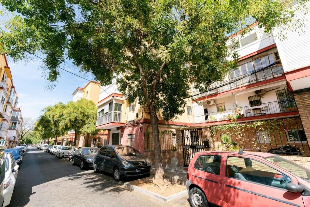Apartamento Moderno En Triana 2 Dormitorios Y Aire Acondicionado Севилья Экстерьер фото
