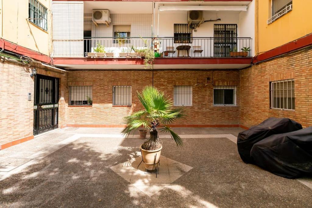 Apartamento Moderno En Triana 2 Dormitorios Y Aire Acondicionado Севилья Экстерьер фото