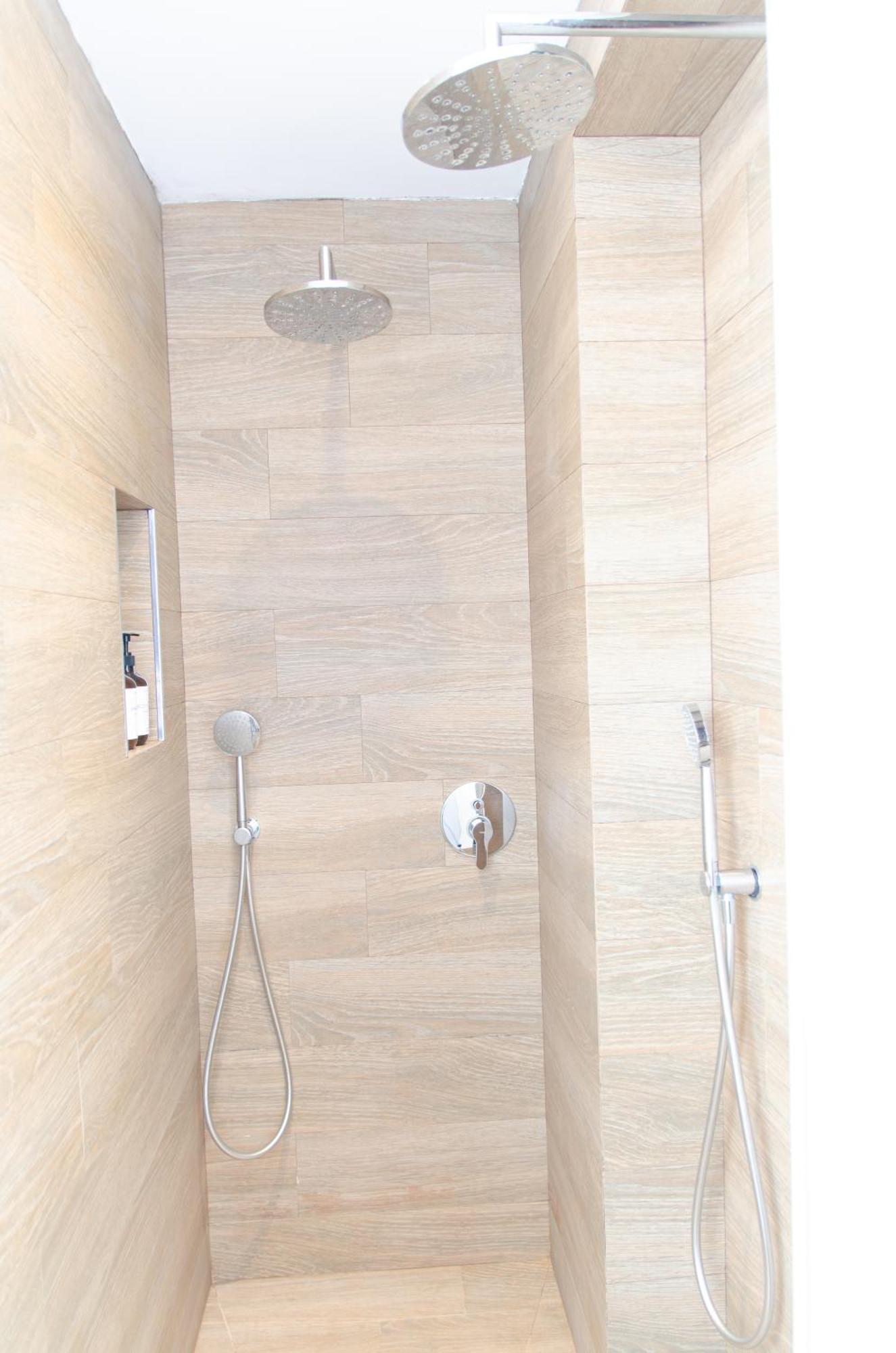 Apartamento Moderno En Triana 2 Dormitorios Y Aire Acondicionado Севилья Экстерьер фото