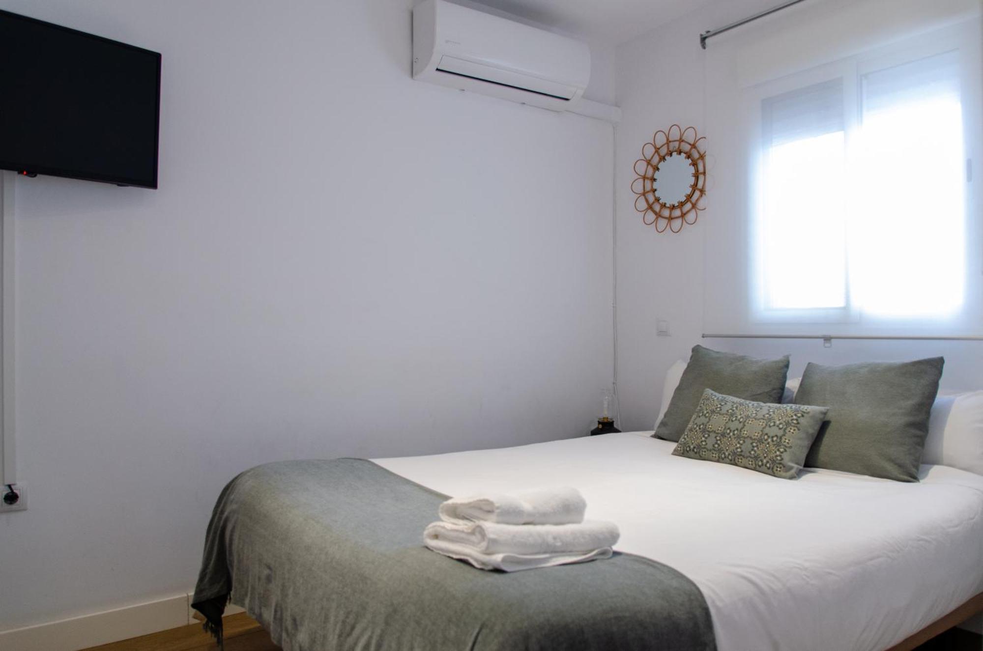 Apartamento Moderno En Triana 2 Dormitorios Y Aire Acondicionado Севилья Экстерьер фото