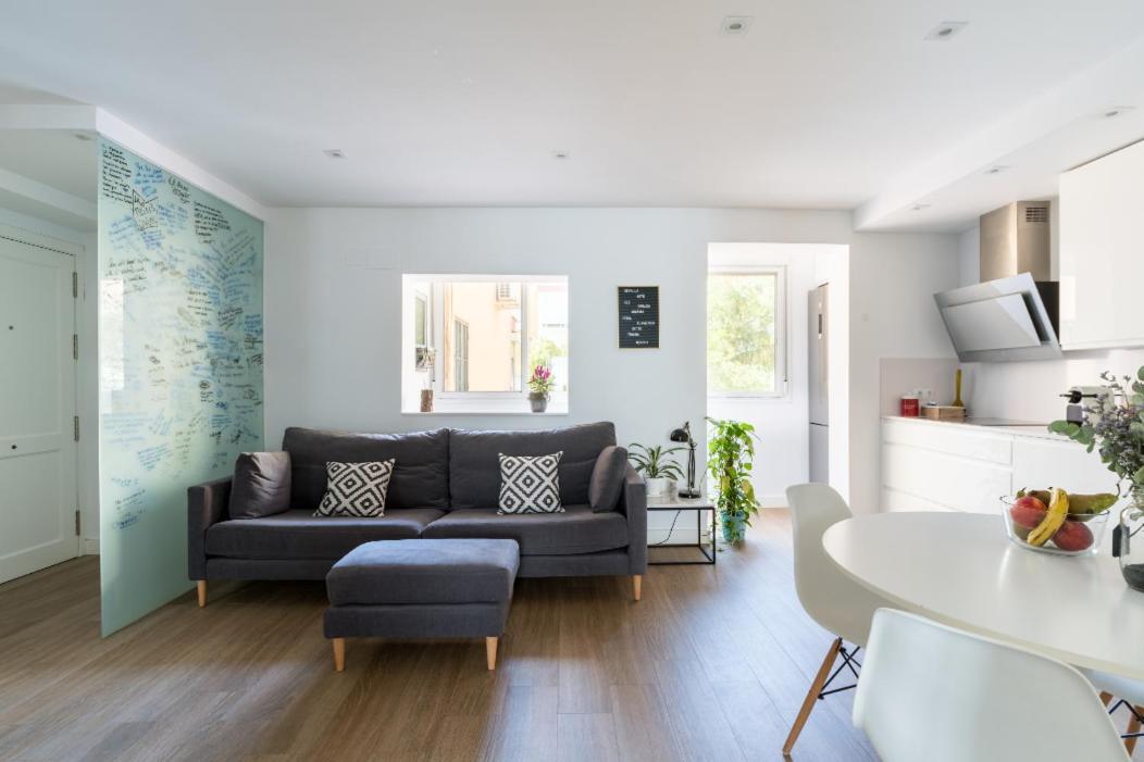 Apartamento Moderno En Triana 2 Dormitorios Y Aire Acondicionado Севилья Экстерьер фото