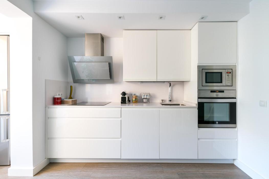 Apartamento Moderno En Triana 2 Dormitorios Y Aire Acondicionado Севилья Экстерьер фото