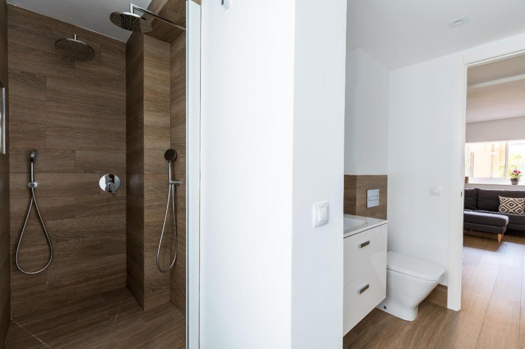 Apartamento Moderno En Triana 2 Dormitorios Y Aire Acondicionado Севилья Экстерьер фото